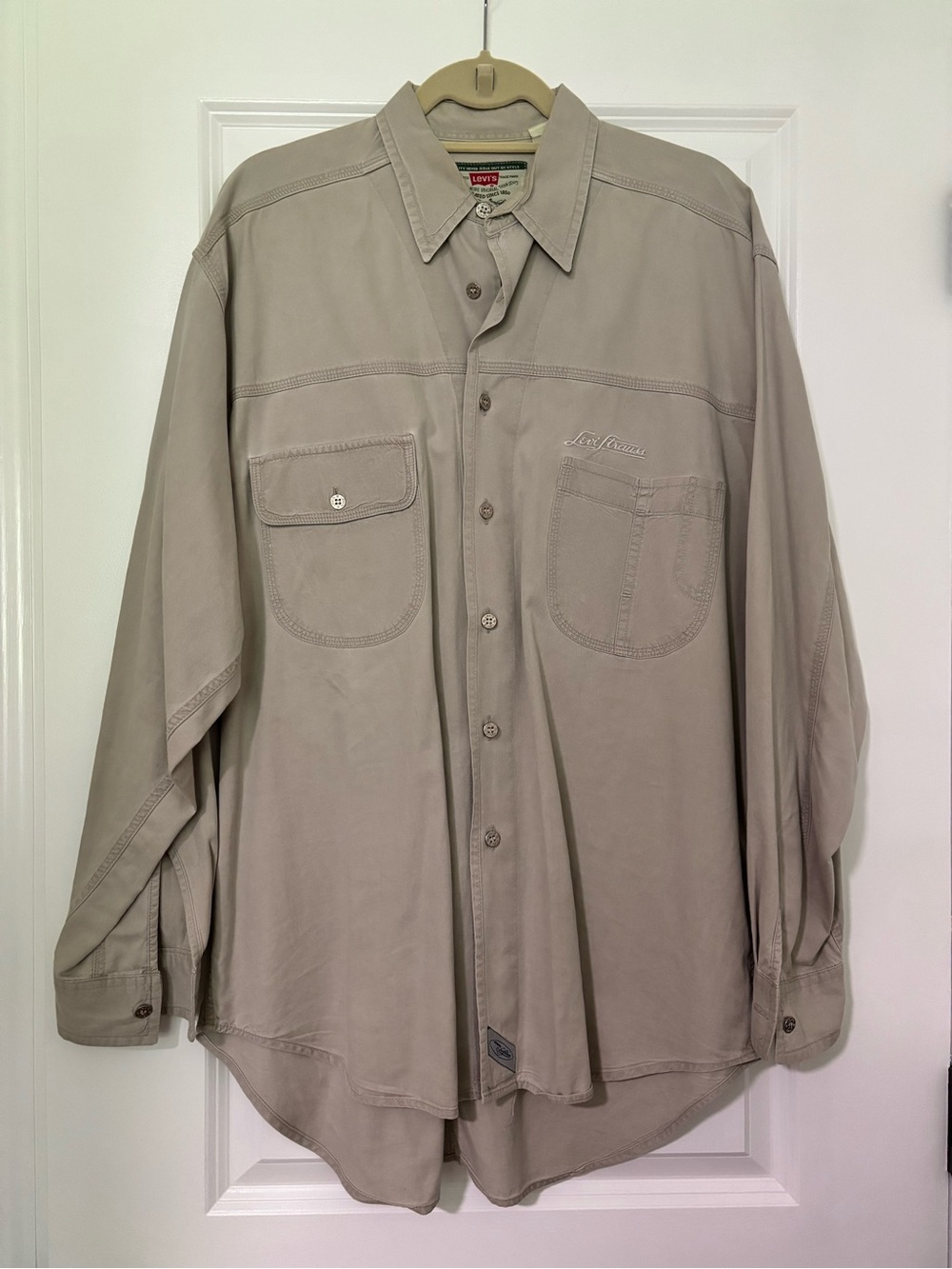 Vintage Levi's Men's Button-Up Work Jacket in Taupe